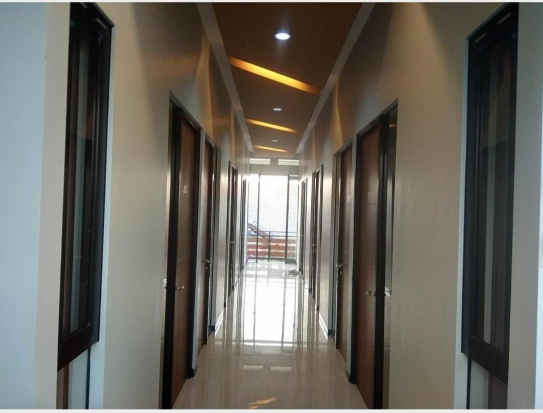 Phoenix Living Surabaya Exterior foto